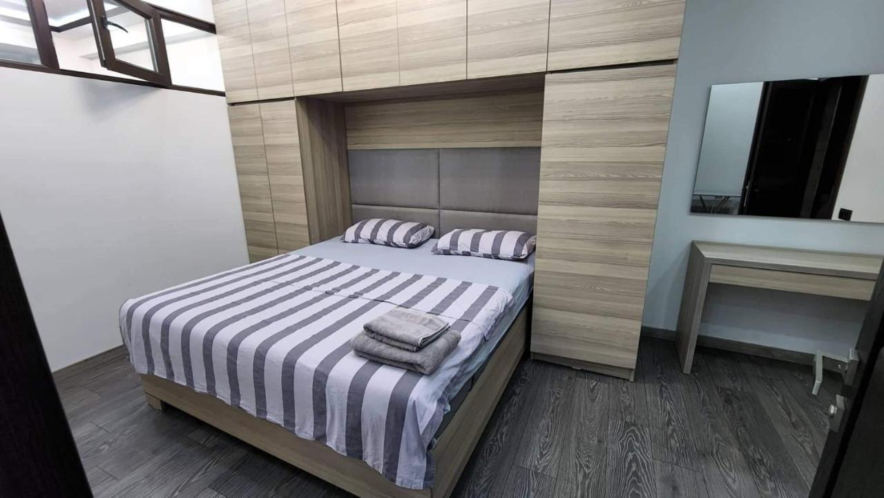 Luxuary 2Bedroom 2 Bathroom Apartment With Jacuzzi Erevan Esterno foto